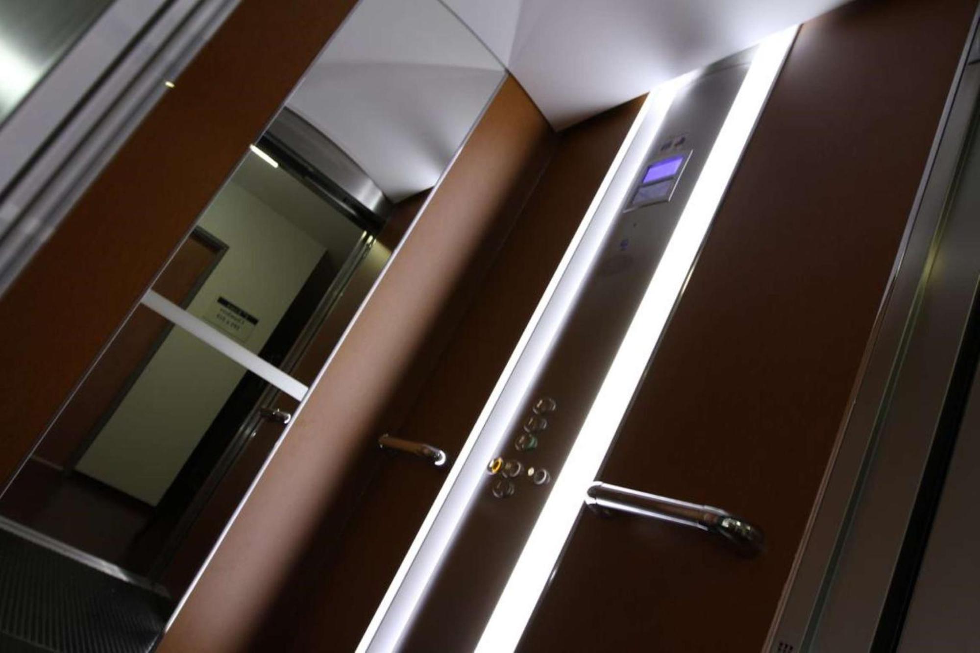 Brit Hotel Confort Villeneuve Sur Lot Bias  Esterno foto