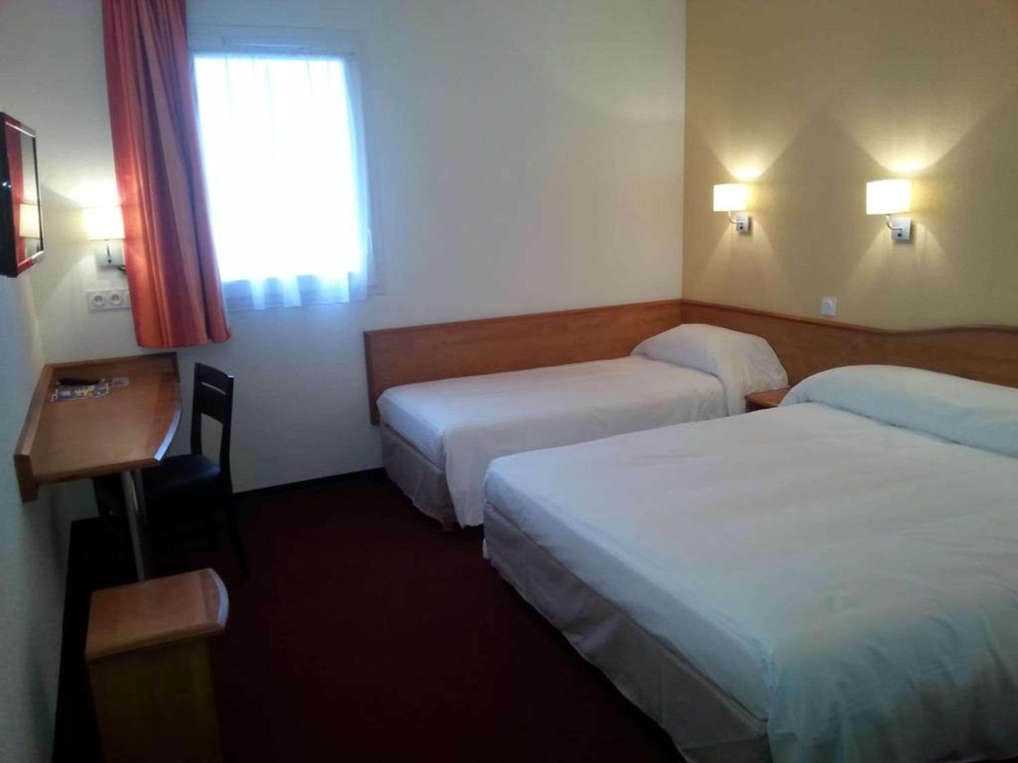 Brit Hotel Confort Villeneuve Sur Lot Bias  Esterno foto
