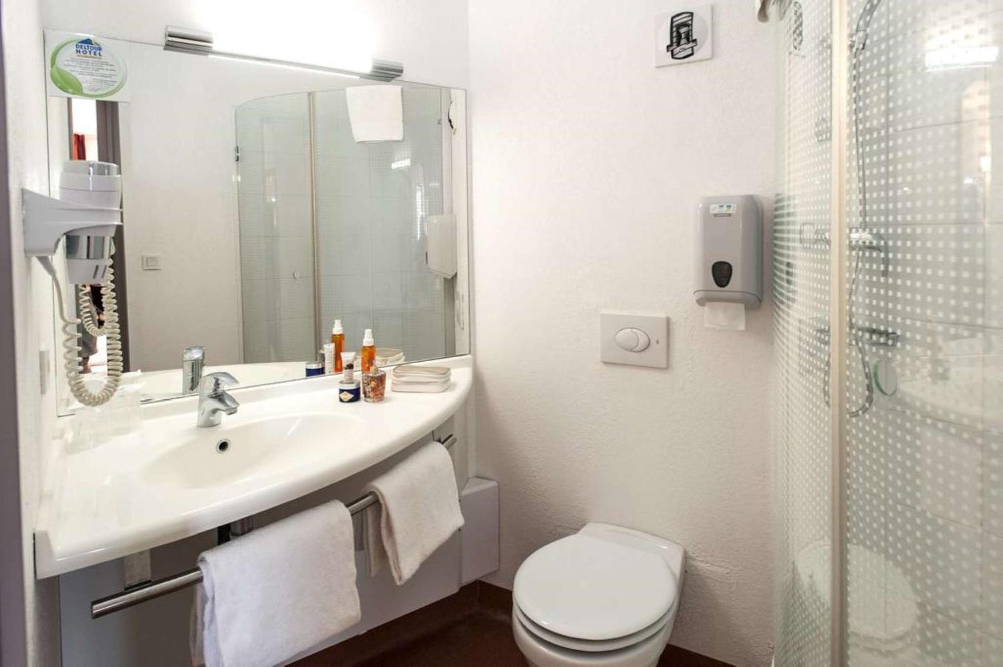 Brit Hotel Confort Villeneuve Sur Lot Bias  Esterno foto