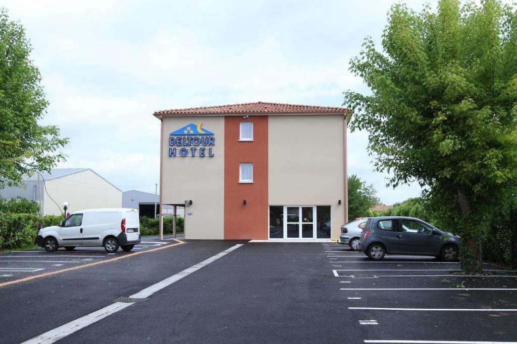 Brit Hotel Confort Villeneuve Sur Lot Bias  Esterno foto